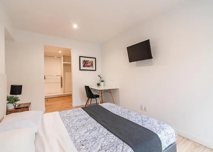Insurgentes Area Balcony, Outdoor Lounge