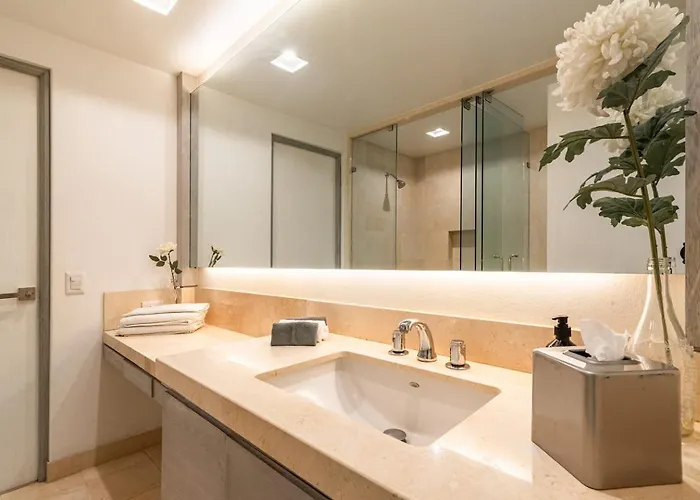 Insurgentes Area Balcony, Outdoor Lounge *