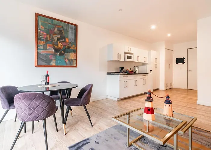Insurgentes Area Balcony, Outdoor Lounge *